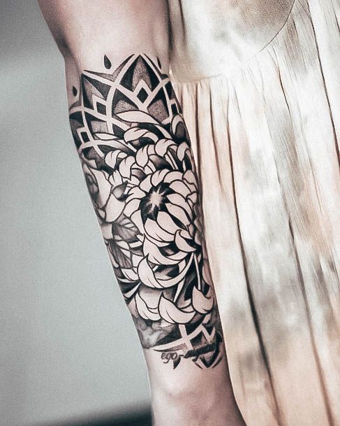 Female Cool Incredible Tattoo Design