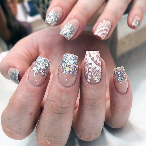 Female Cool Lace Nail Design