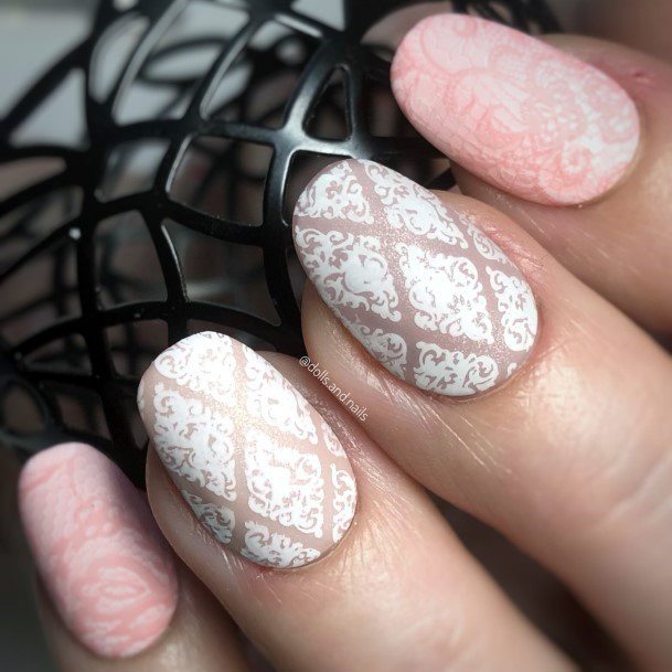 Female Cool Lace Nail Ideas