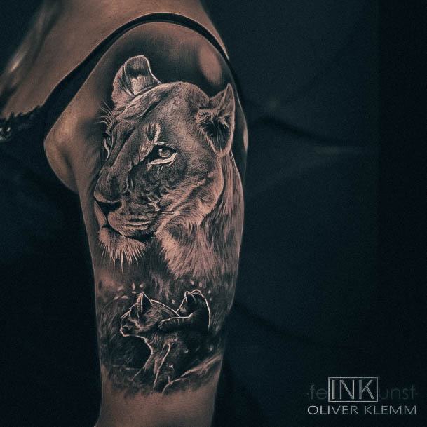 Female Cool Lioness Tattoo Ideas