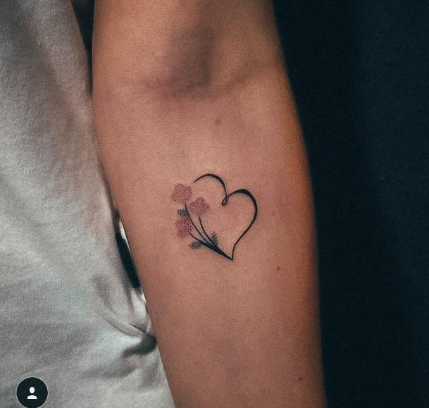 Female Cool Love Tattoo Ideas