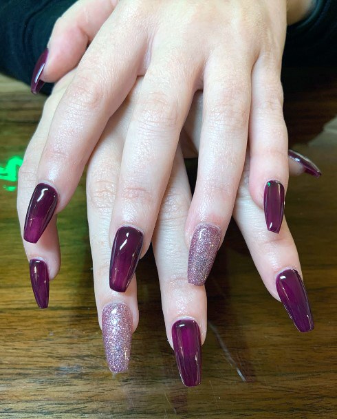 Female Cool Maroon Glitter Nail Ideas