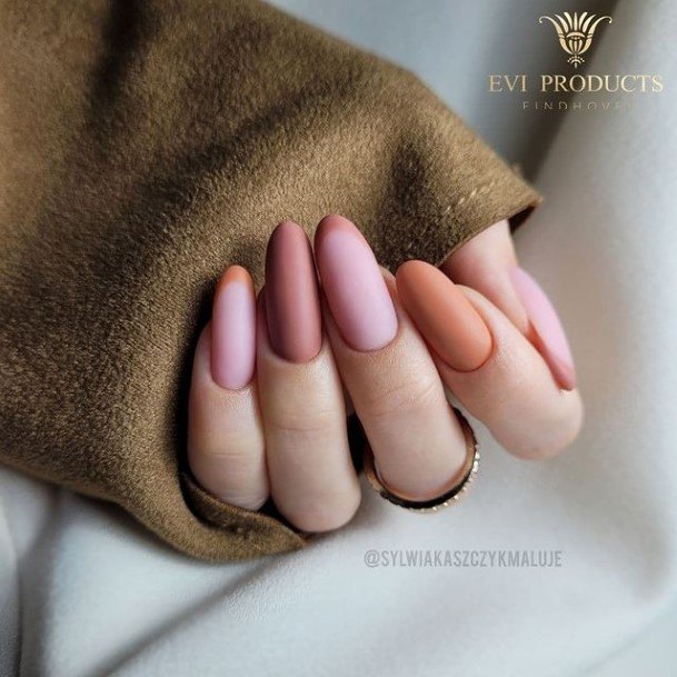 Female Cool Matte Fall Nail Ideas