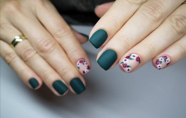 Female Cool Matte Green Nail Ideas