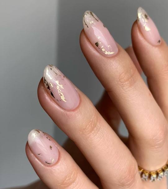 Female Cool Metallic Gold Nail Design