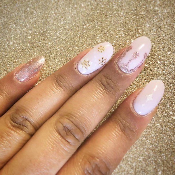 Female Cool Pale Pink Nail Ideas