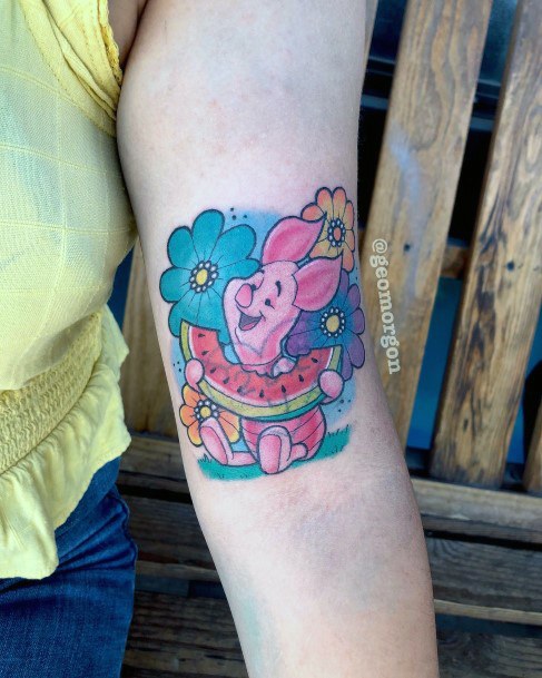 Female Cool Piglet Tattoo Ideas