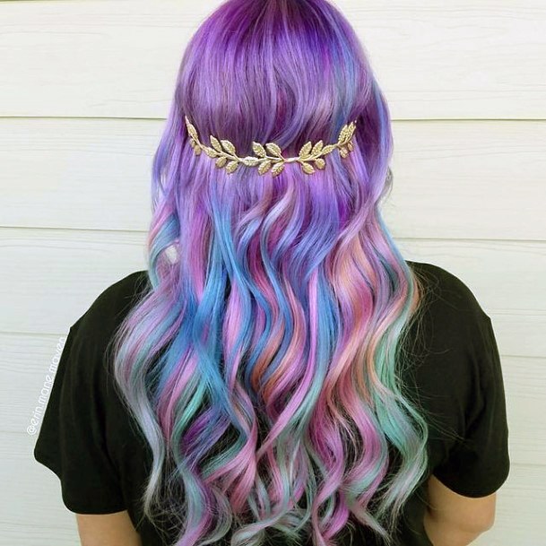 Female Cool Purple Hairstyles Design