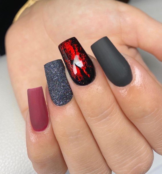 Female Cool Red And Black Matte Nail Design