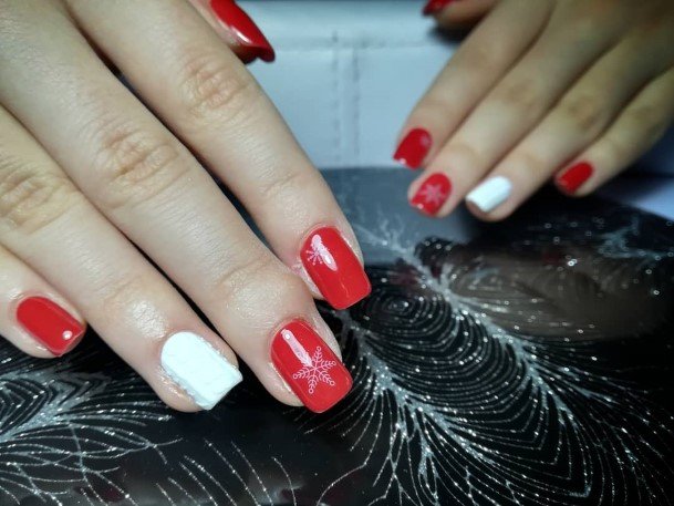 Female Cool Red And White Nail Design