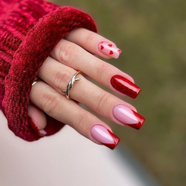 Female Cool Red Glitter Nail Design