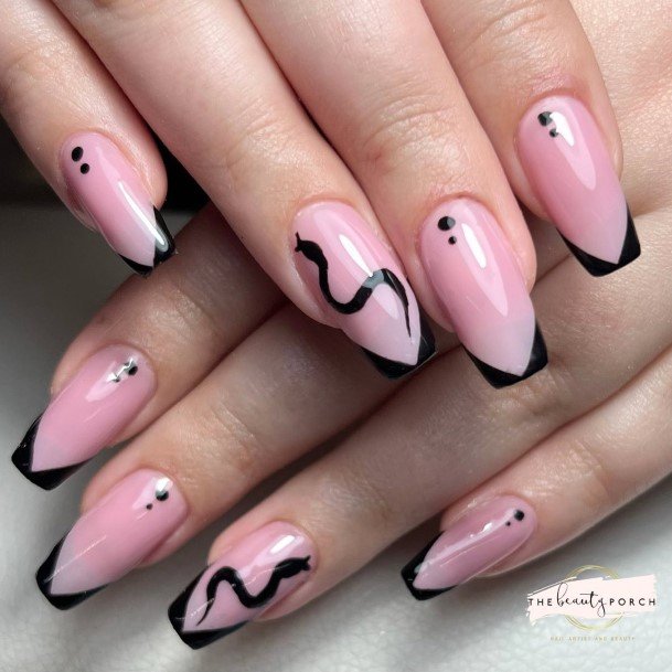 Female Cool Snake Nail Ideas