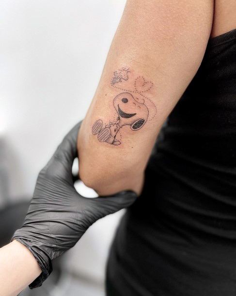 Female Cool Snoopy Tattoo Design