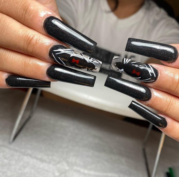 Female Cool Spider Nail Ideas