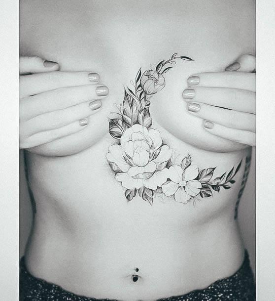 Female Cool Sternum Tattoo Ideas