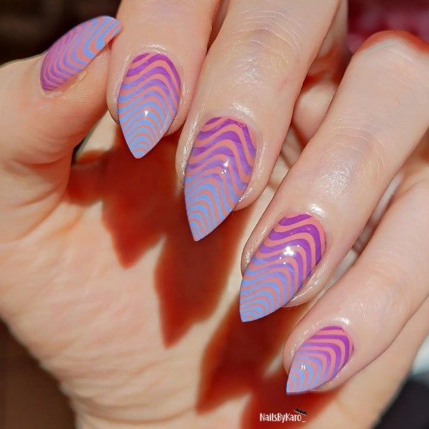 Female Cool Striped Nail Ideas