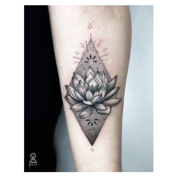Female Cool Water Lily Tattoo Design