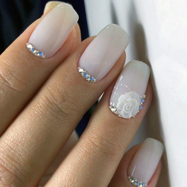 Female Cool Wedding Nail Ideas