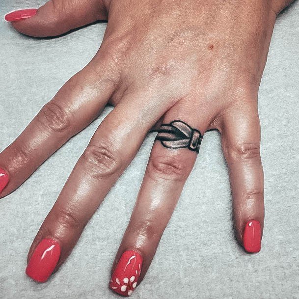 Female Cool Wedding Ring Tattoo Ideas Knot