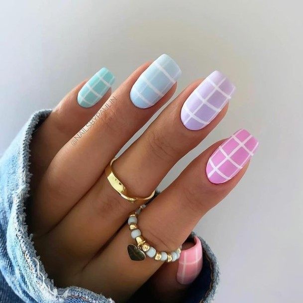 Female Cool White And Purple Nail Ideas