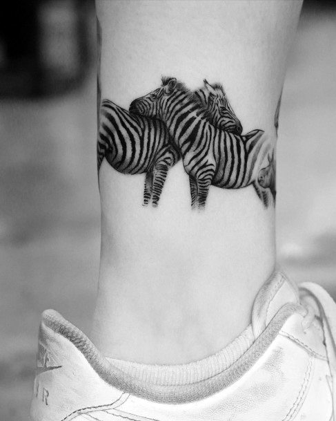 Female Cool Zebra Tattoo Ideas