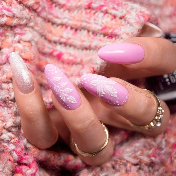 Female Date Nails