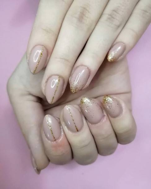 Female Gold Ombre Nails