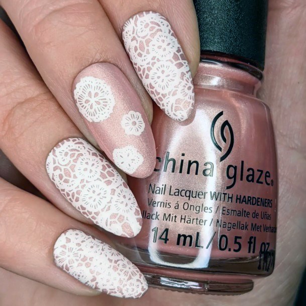 Female Lace Nails