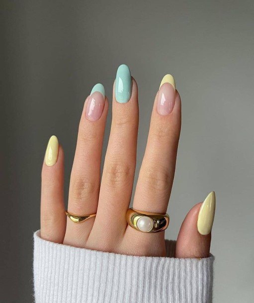 Female Light Nails