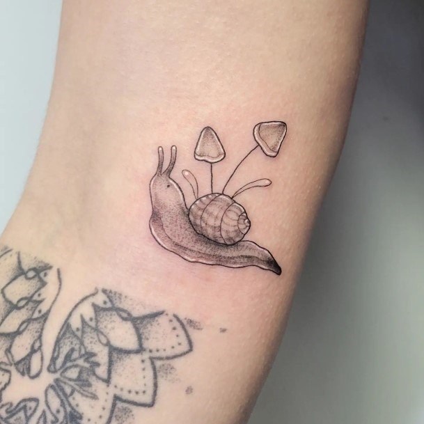 Female Small Mushroom Tattoos