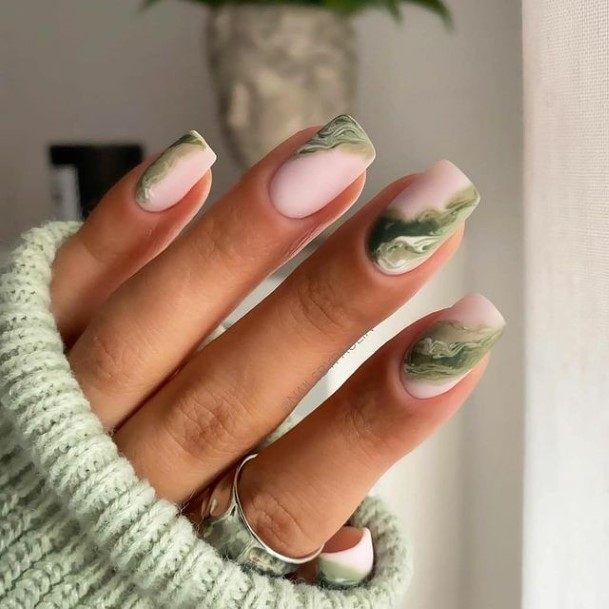 Females Casual Nails