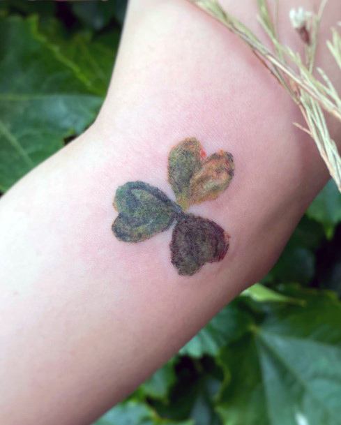 Females Clover Tattoos