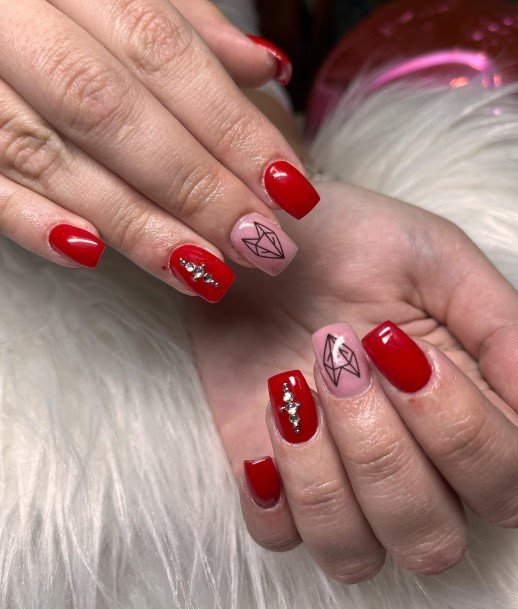 Females Fox Nails