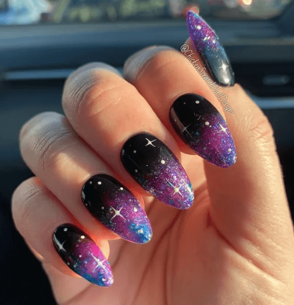 Females Galaxy Nails