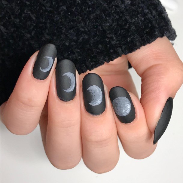 Females New Moon Nails