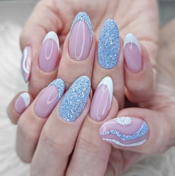 Females New Years Nails