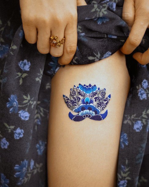 Females Oriental Plate Porcelain Tattoos