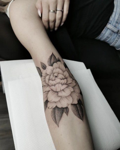 Females Peony Tattoos