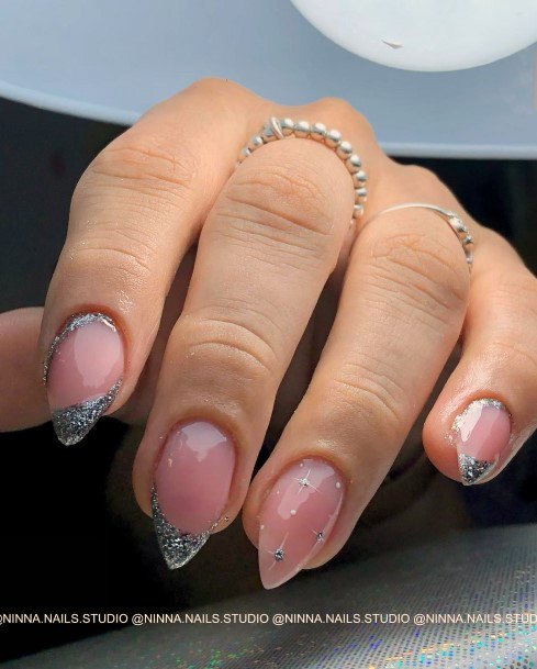 Females Silver Dress Nails