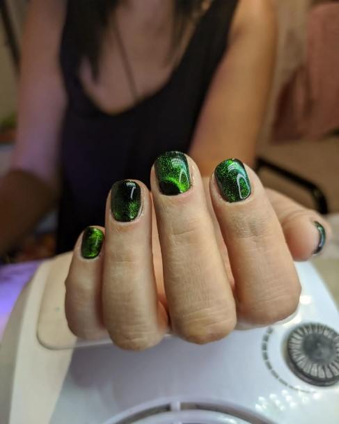 Feminine Black And Green Nail Designs For Women