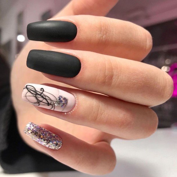 Feminine Black Prom Nail Designs For Women