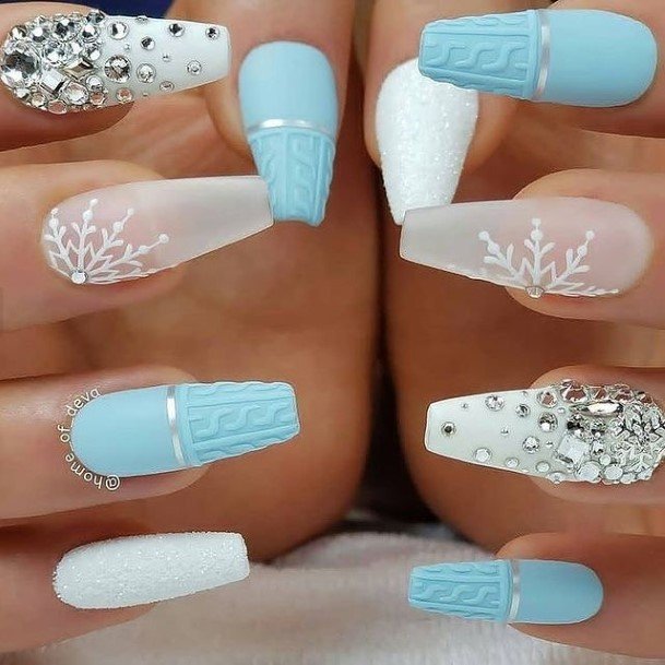 Feminine Blue Winter Nail Designs For Women