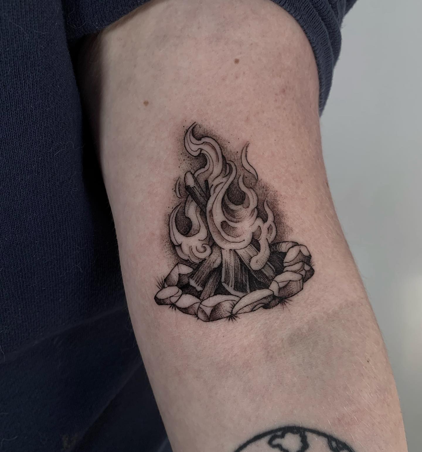 Feminine Campfire Tattoo Designs For Women