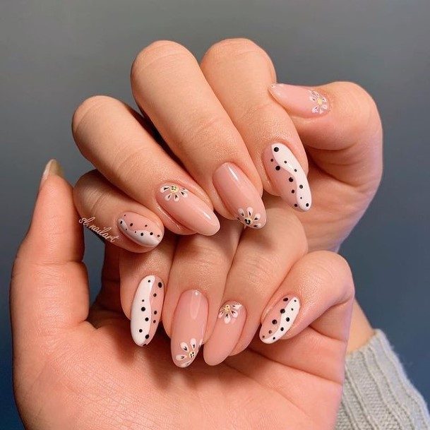 Feminine Casual Nail Designs For Women