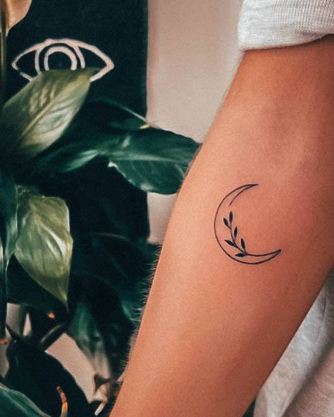 Feminine Cresent Moon Tattoo Designs For Women