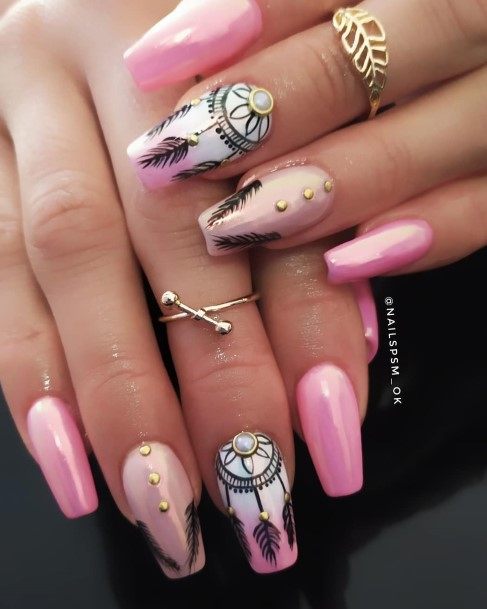 Feminine Feather Nail Designs For Women
