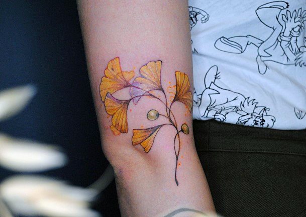 Feminine Ginkgo Tattoo Designs For Women