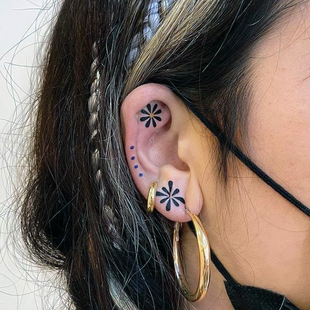 Feminine Girls Ear Tattoo Designs