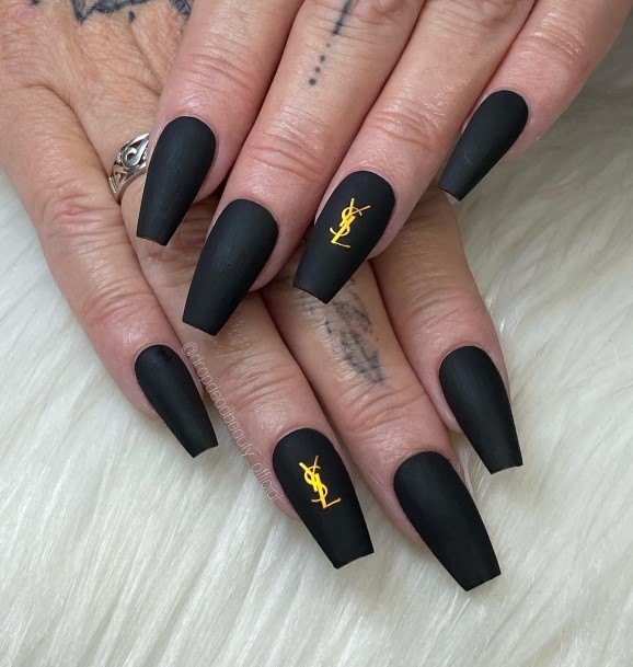 Feminine Girls Matte Black And Gold Nail Designs