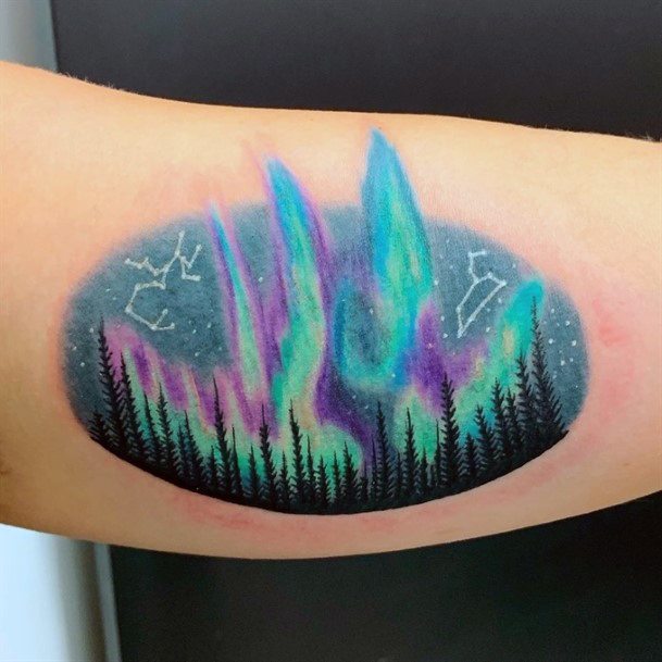 Feminine Girls Northern Lights Tattoo Designs